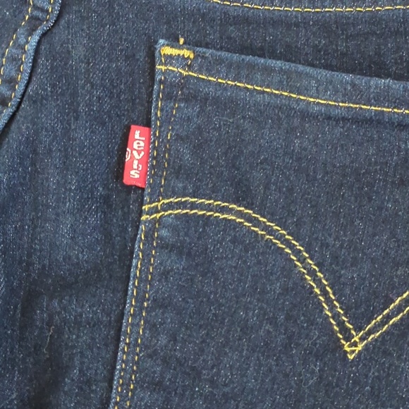 Levi’s 312 Shaping Slim Straight Leg Dark Wash Jeans - Picture 11 of 14